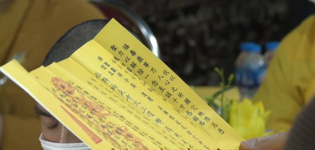 Những hình ảnh đẹp của nghi lễ cầu an online tại các đình chùa nổi tiếng - Ảnh 11.