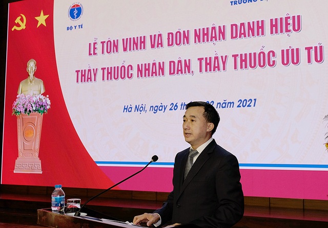 5 chuyên gia y khoa hàng đầu thuộc Đại học Y Hà Nội nhận danh hiệu Thầy thuốc Nhân dân - Ảnh 3.
