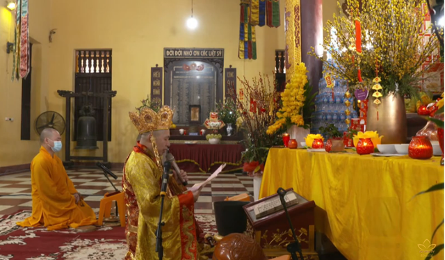 Những hình ảnh đẹp của nghi lễ cầu an online tại các đình chùa nổi tiếng - Ảnh 7.