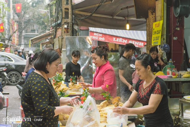 Lý do gà luộc là món không được phép thiếu trong mâm cỗ Việt, kén được kê vương từng khiến NSND Lê Khanh phải xuýt xoa thì cả năm may mắn, sung túc - Ảnh 3.