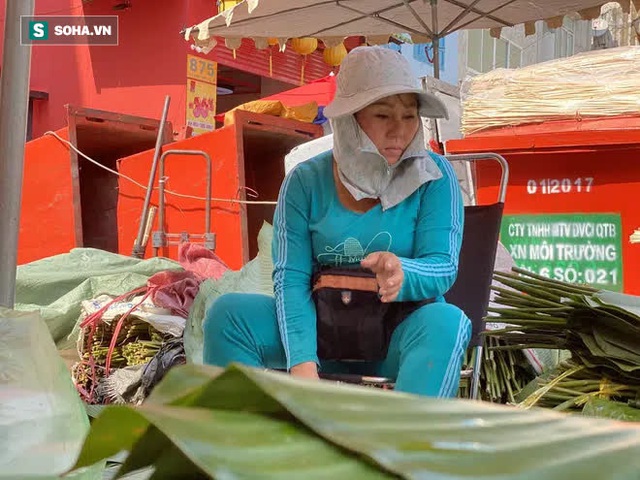 Chợ lá dong đông đúc nhất Sài Gòn chỉ còn vài người bán - Ảnh 4.