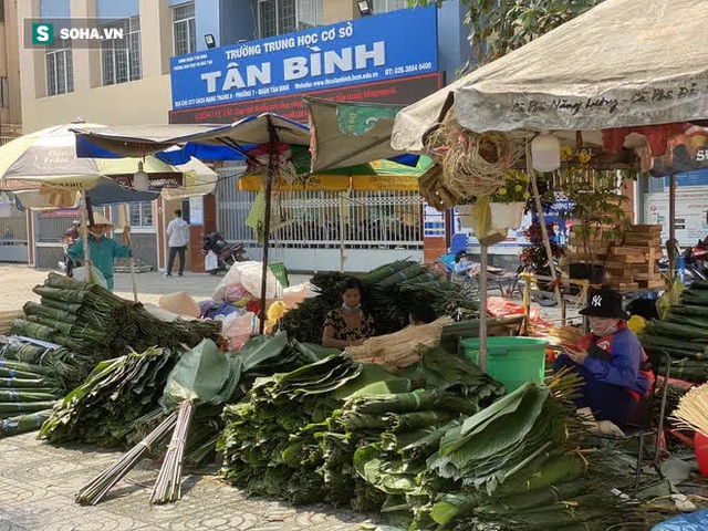 Chợ lá dong đông đúc nhất Sài Gòn chỉ còn vài người bán - Ảnh 8.