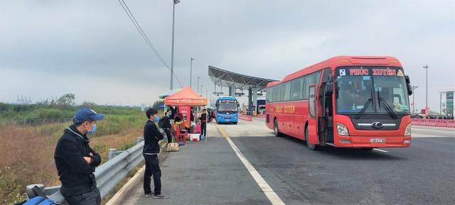 Quảng Ninh: Từ 6h ngày 8/2, tạm dừng hoạt động kinh doanh vận tải hành khách liên tỉnh - Ảnh 2.