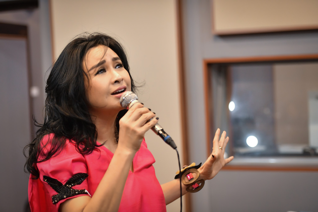 Diva Thanh Lam: Yêu bác sĩ Tiến Hùng, tôi đã khóc nhiều lần - Ảnh 3.