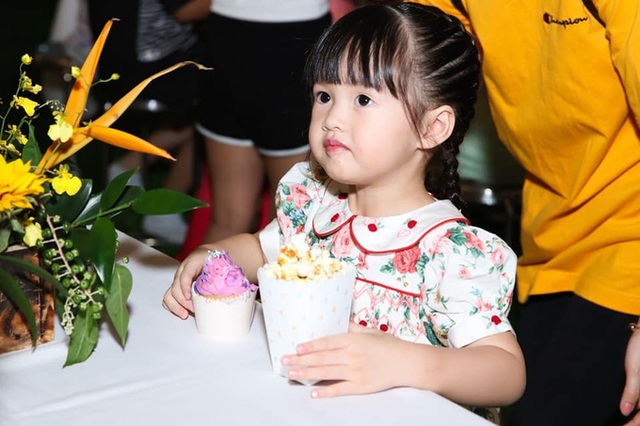 Con gái hoa hậu Đặng Thu Thảo được mẹ tổ chức tiệc sinh nhật 3 tuổi ở Phú Quốc - Ảnh 3.