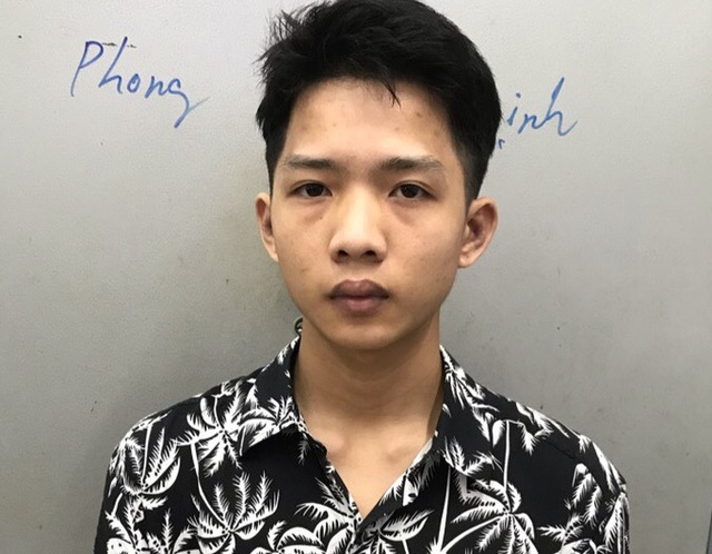 Gã thanh niên táo tợn đột nhập một ngân hàng ở quận Tân Bình gây án - Ảnh 1.