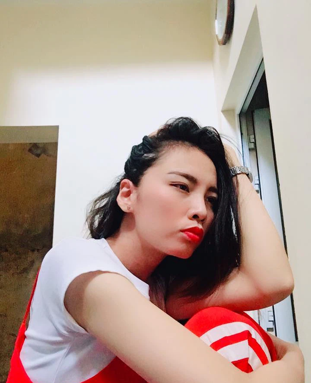 Nữ sinh mặc đồng phục, đi dép lê thi Vietnams Next Top Model năm nào nay đã từ bỏ giấc mơ và đi lấy chồng - Ảnh 9.