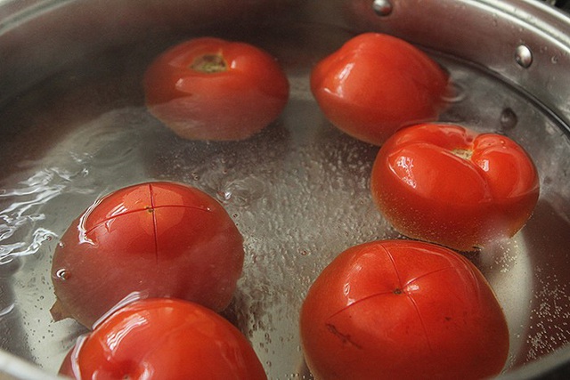 Cách làm tương cà chua đơn giản, sạch và an toàn - Ảnh 3.