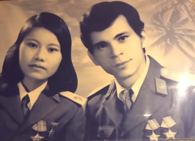 Thời trẻ của bố mẹ sao Việt - Ảnh 2.