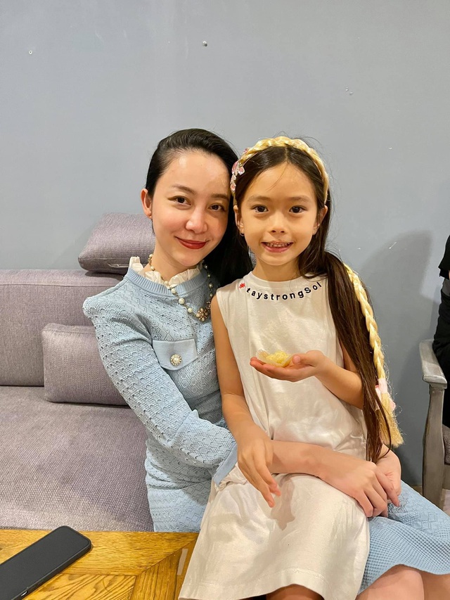 Con gái Đoan Trang dự sinh nhật con Hồng Nhung - Ảnh 7.