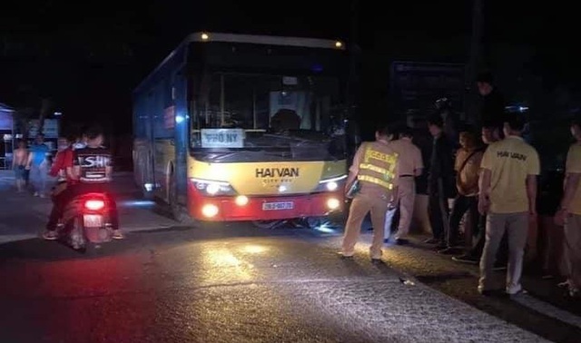 Yêu cầu khẩn trương rà soát sau 3 vụ tai nạn chết người liên quan đến xe buýt ở Hà Nội - Ảnh 2.