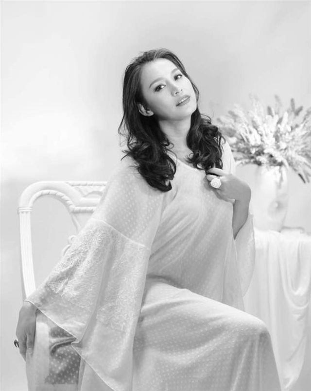 Hoa hậu Ngọc Khánh: U50, tóc bạc vẫn cuốn hút ánh nhìn - Ảnh 6.