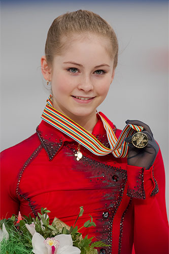 Julia Lapnitskaya - gương mặt thi&ecirc;n thần tr&ecirc;n s&acirc;n băng 1