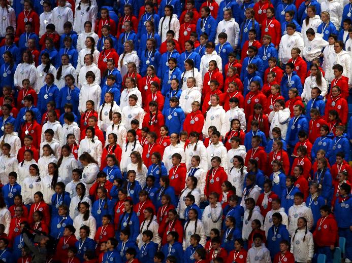 S&acirc;u lắng v&agrave; x&uacute;c động lễ bế mạc Olympic Sochi 10