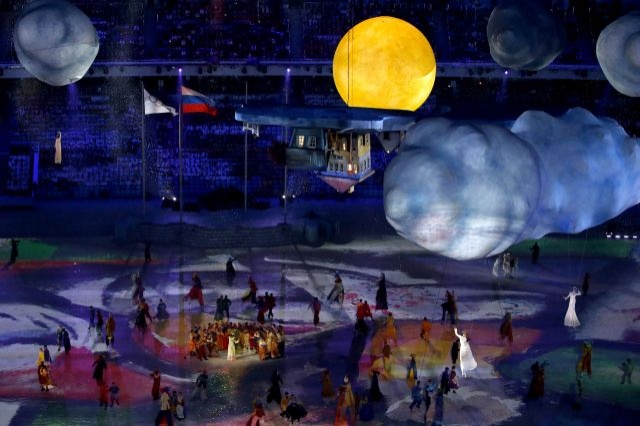 S&acirc;u lắng v&agrave; x&uacute;c động lễ bế mạc Olympic Sochi 13