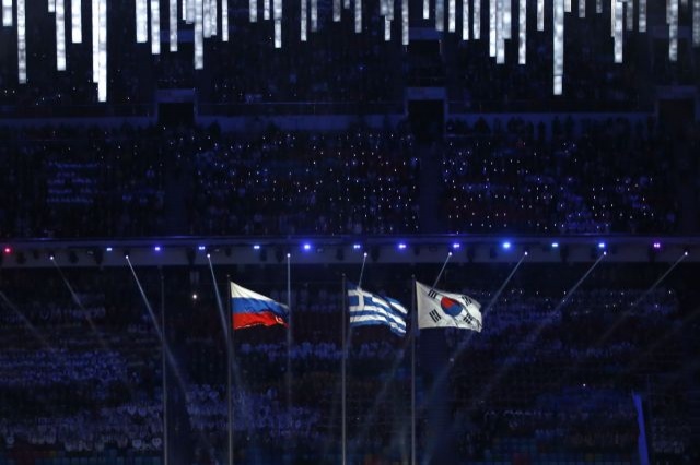 S&acirc;u lắng v&agrave; x&uacute;c động lễ bế mạc Olympic Sochi 27