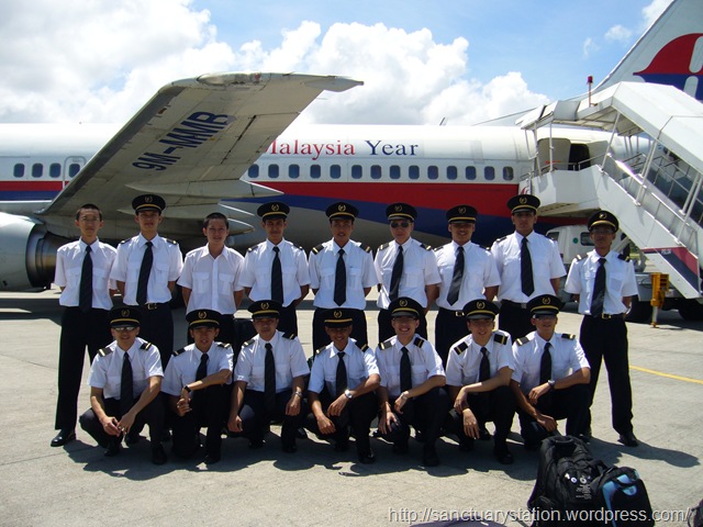 Bức thư cảm động của con gái cơ trưởng Malaysia Airlines 1