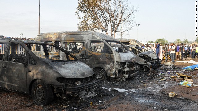 Nigeria: Nổ lớn tại bến xe buýt, 71 người thiệt mạng 1