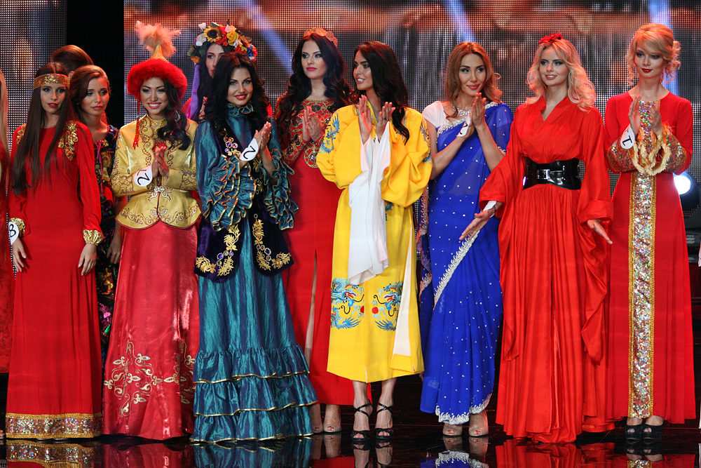 Rực rỡ các thí sinh cuộc thi Hoa hậu Moskva 1