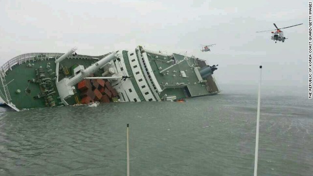 Tàu biển Hàn Quốc bị chìm, cảnh tượng kinh hoàng như tàu Titanic 2