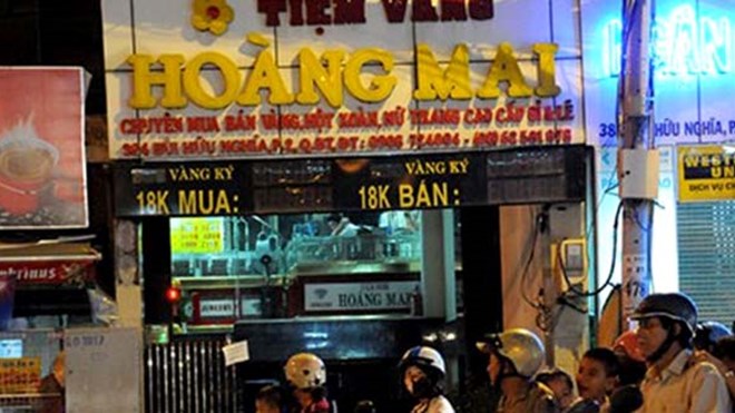 Tiệm v&agrave;ng Ho&agrave;ng Mai đ&atilde; được C&ocirc;ng an trả lại hơn 14.000 USD 1