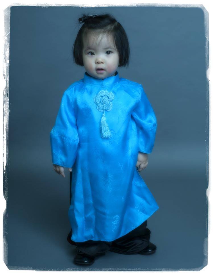 Ngộ nghĩnh con gái NTK Hà Linh Thư trong trang phục do mẹ thiết kế 7
