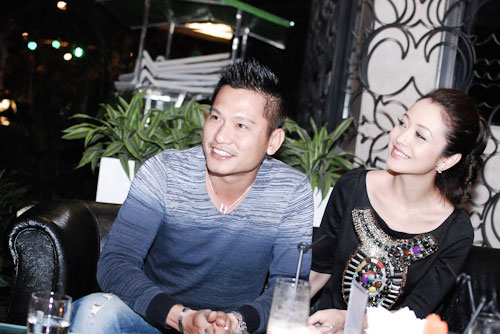 Bắt gặp Jennifer Phạm tình tứ bên chồng sắp cưới 4 Bắt gặp Jennifer Phạm tình tứ bên chồng sắp cưới 4