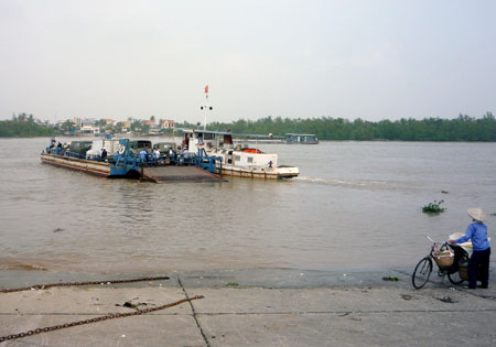 Đến l&atilde;nh đạo Th&agrave;nh ủy cũng bị bắt chẹt 1