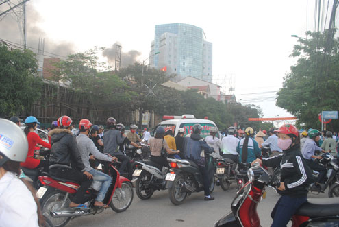 Cháy tòa nhà cao nhất Hà Tĩnh, một người tử vong 3