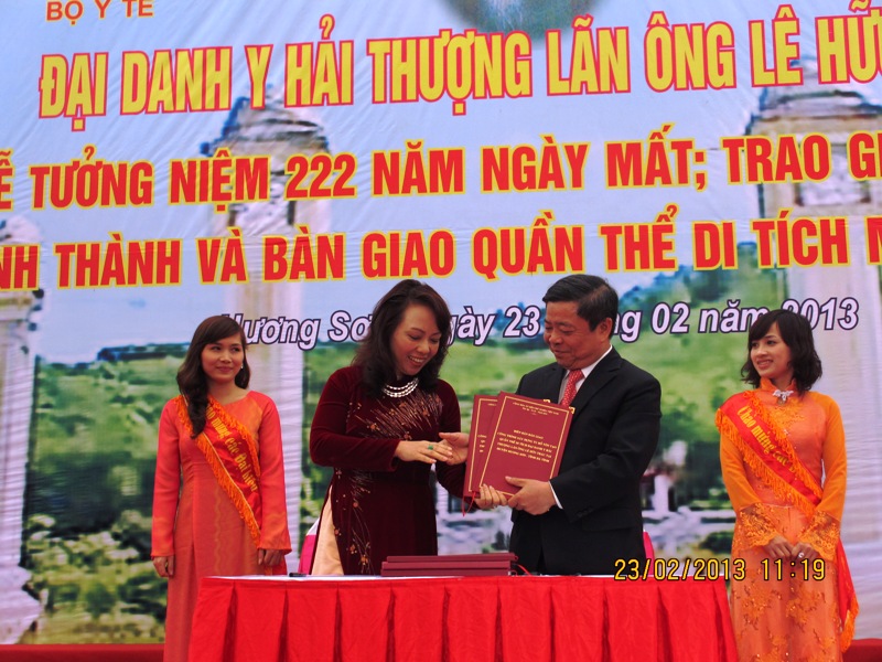  B&agrave;n giao quần thể di t&iacute;ch Hải Thượng L&atilde;n &Ocirc;ng L&ecirc; Hữu Tr&aacute;c 10