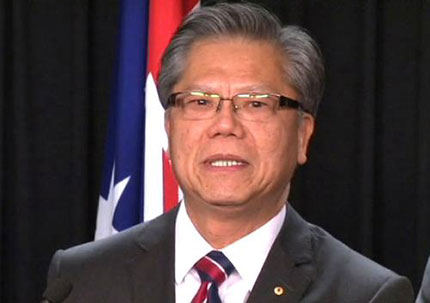 Người gốc Việt trở th&agrave;nh thống đốc ở Australia 1