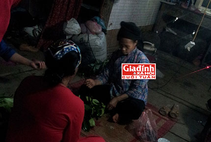 Lật tẩy nữ thầy mo chữa b&aacute;ch bệnh bằng &ldquo;độc chi&ecirc;u&rdquo;&hellip; đọc thần ch&uacute;, r&uacute;t đinh trong cơ thể 1