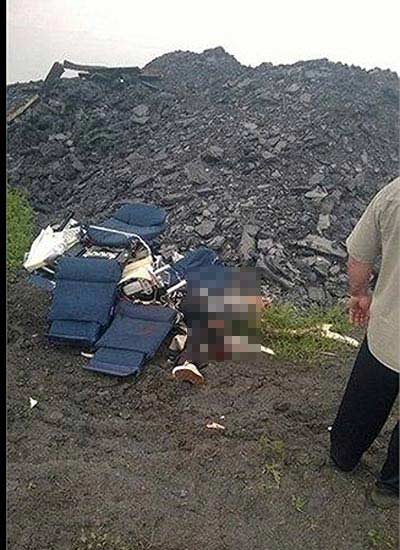 Xác người nằm la liệt tại hiện trường máy bay MH17 rơi ở Ukraine 13