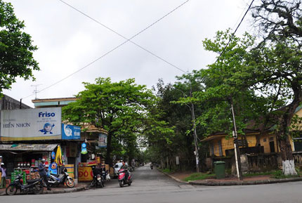 Cuộc t&igrave;nh đậm m&ugrave;i tiền giữa &ldquo;&ocirc;ng tr&ugrave;m&rdquo; Năm Cam v&agrave; &ldquo;hoa kh&ocirc;i vũ trường&rdquo; S&agrave;i G&ograve;n 1