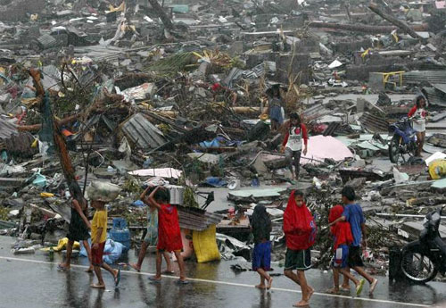 Ch&ugrave;m ảnh: B&atilde;o Rammasun đổ bộ Philippines 2