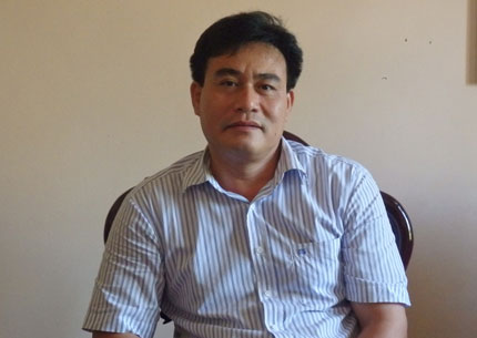 Dân khổ vì “dưới đưa lên,trên đẩy xuống” 1