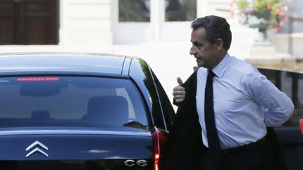 Cựu tổng thống Ph&aacute;p Nicolas Sarkozy bị bắt 1