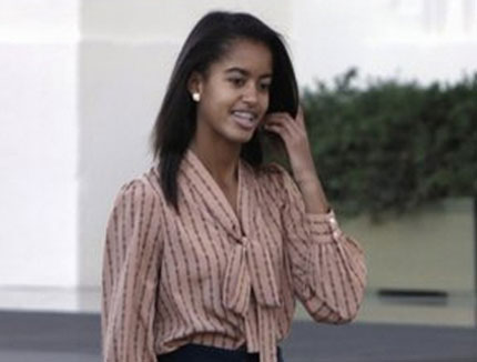Tổng thống Mỹ Barack Obama cấm hai con gái dùng facebook, phải trông trẻ thuê để tự kiếm tiền 2 Tổng thống Mỹ Barack Obama cấm hai con gái dùng facebook, phải trông trẻ thuê để tự kiếm tiền 2