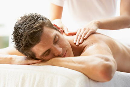 Muôn kiểu nhiễm bệnh “khó đỡ” của quý ông mê massage “từ A đến Z” 1