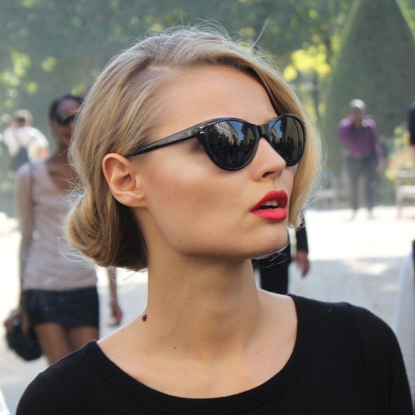 B&iacute; quyết trang điểm đơn giản cho người c&oacute; khu&ocirc;n mặt to 7