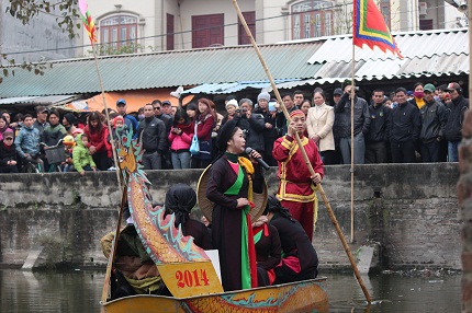 Hội Lim: Cấm ngả n&oacute;n lại "bưng khay" xin tiền 1