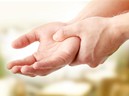 Nhìn tay bắt bệnh: 30 vấn đề sức khỏe sẽ thể hiện rõ qua vẻ ngoài của bàn tay Nhìn tay bắt bệnh: 30 vấn đề sức khỏe sẽ thể hiện rõ qua vẻ ngoài của bàn tay