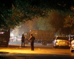 Nghệ An: Hơn 10 tiếng kêu gọi, nghi phạm vẫn ngoan cố tử thủ cùng súng và lựu đạn