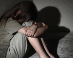 Bé gái 14 tuổi bị nam thiếu niên 13 tuổi cưỡng hiếp, cứa cổ đã qua cơn nguy kịch