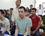 Hai tử tù vượt ngục như phim Thọ Sứt,  Nguyễn Văn Tình bị còng tay chân khi đến tòa