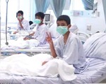 Clip: Công bố hình ảnh đầu tiên của đội bóng nhí Thái Lan vừa được giải cứu tại giường bệnh