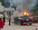 Chiến sỹ CSGT kể lại giây phút kéo người mắc kẹt ra khỏi gầm xe Mercedes đang rực lửa