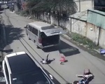 Vụ ô tô cua gấp làm 3 học sinh rơi xuống đường: Tài xế trần tình sự việc hi hữu