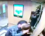 Thông tin mới gây bất ngờ vụ nữ sinh bị cưỡng hôn trong thang máy