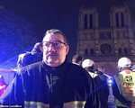 Thân thế bất ngờ của người đàn ông lao vào biển lửa, đối mặt tử thần để cứu lấy vương miện gai của Chúa trong đám cháy tại Nhà thờ Đức Bà Paris